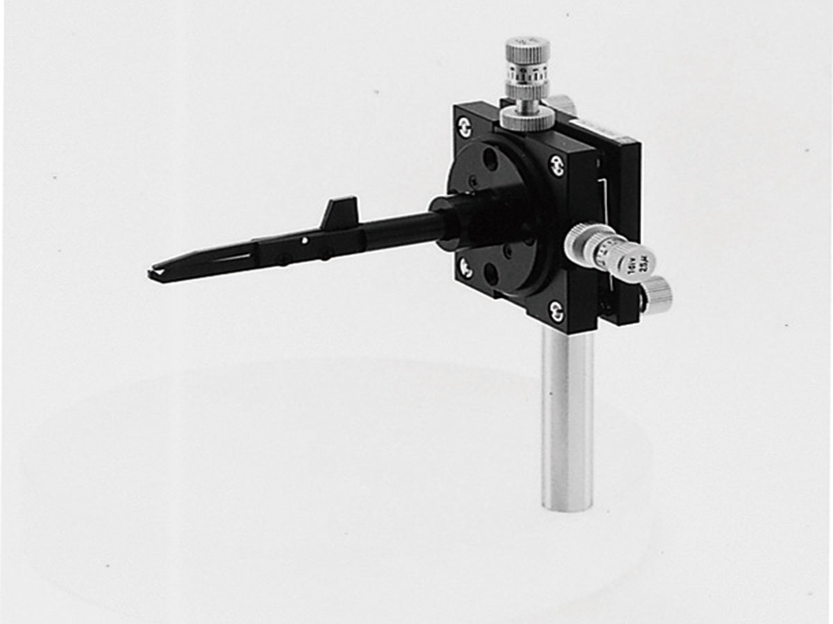 Micro Lens Claws with four-axis adjustment mechanism